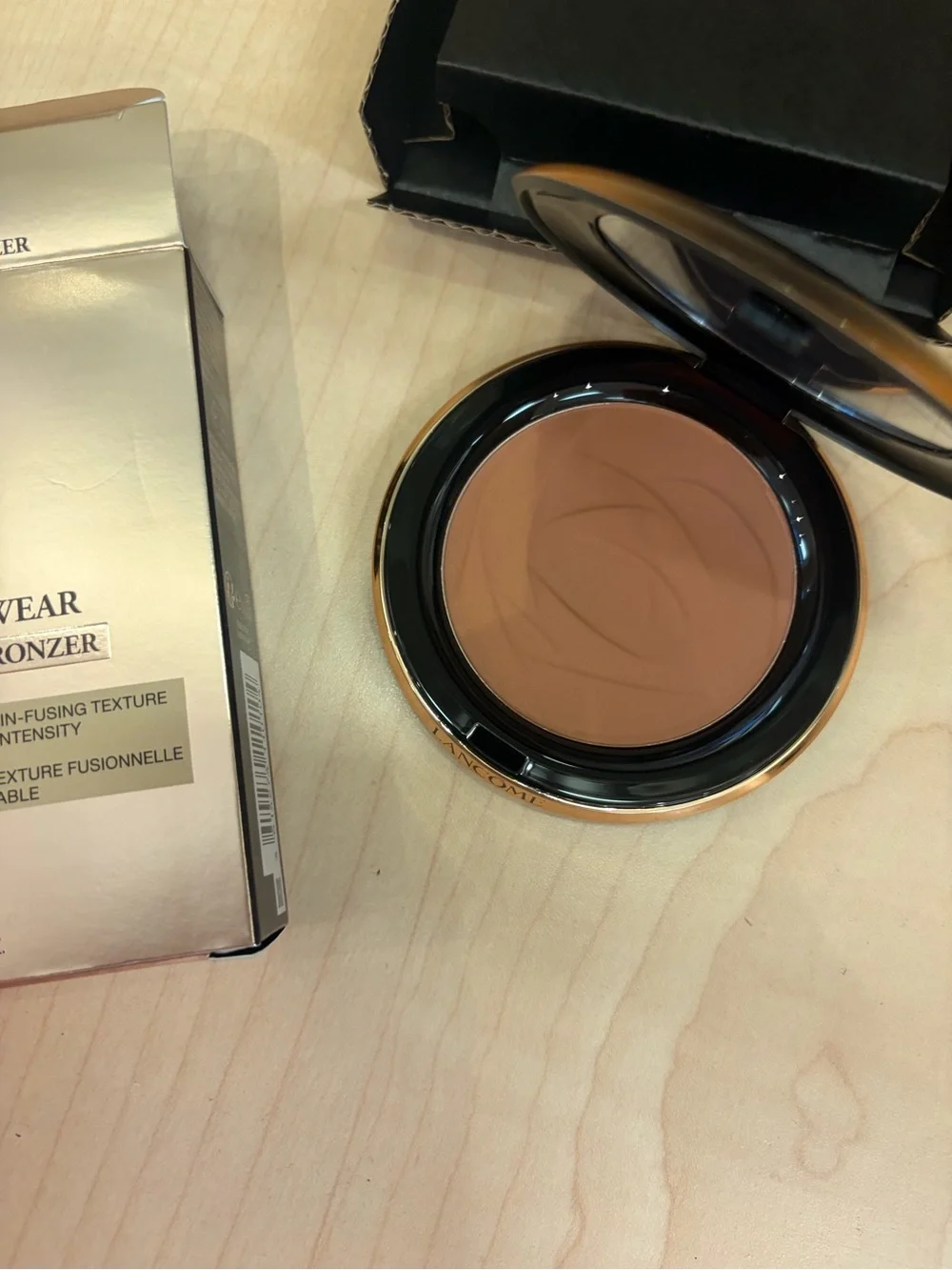 New Lancome Teint Idole Ultra Wear Skin Transforming Bronzer~04 Medium~Full size